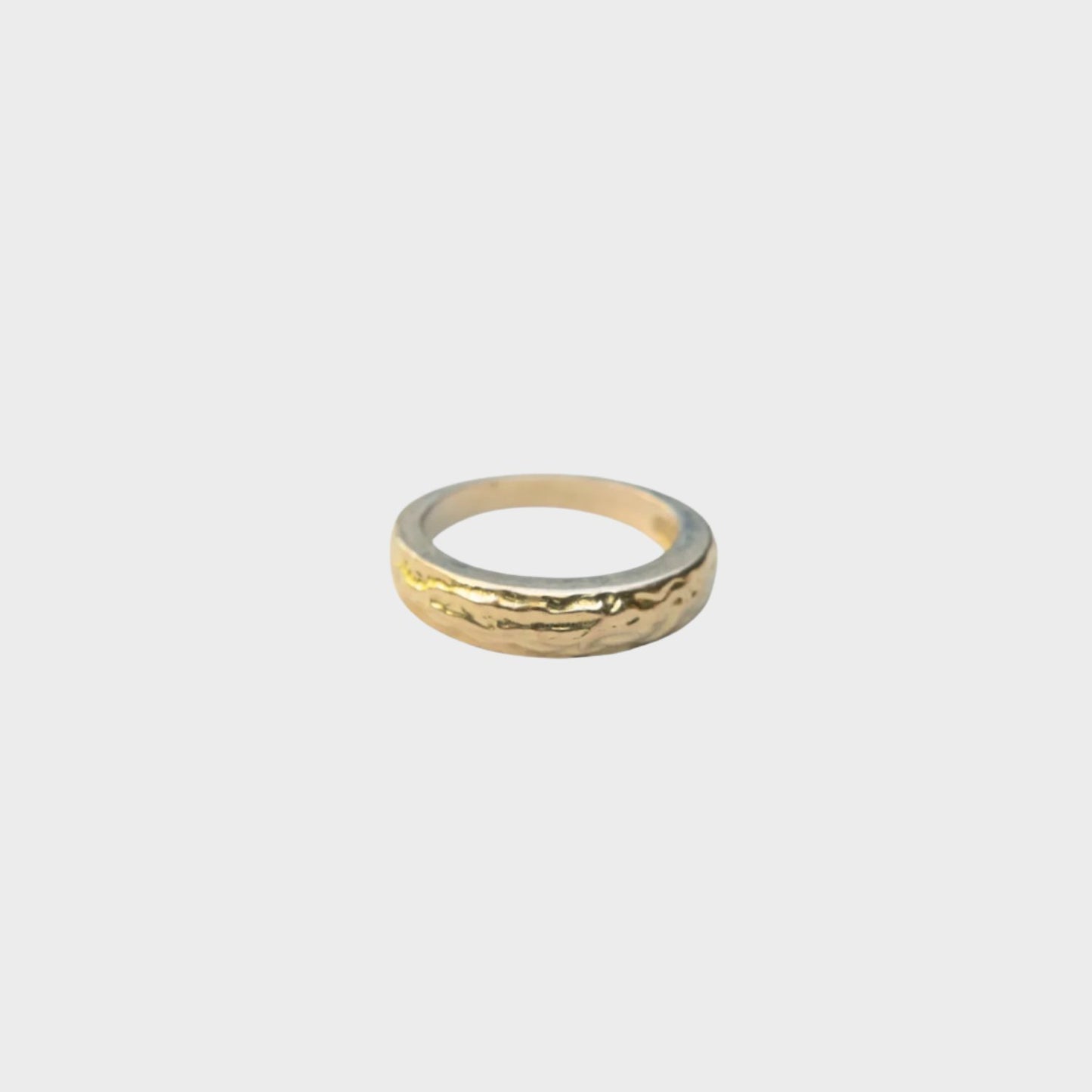 Anillo de magma